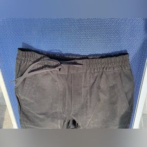 Lululemon men’s black utilitech pants